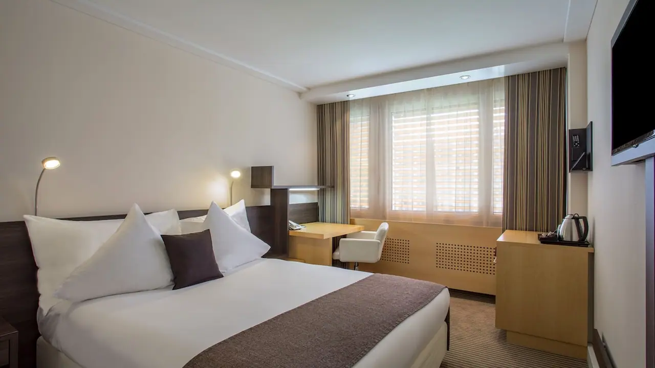 Crowne Plaza